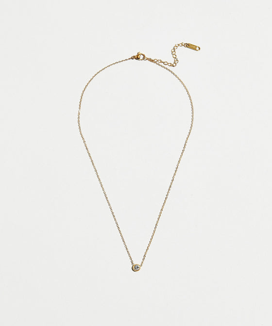 THE SOLITAIRE BEZEL NECKLACE