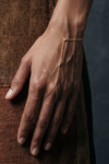 THE SINGLE STONE HAND CHAIN