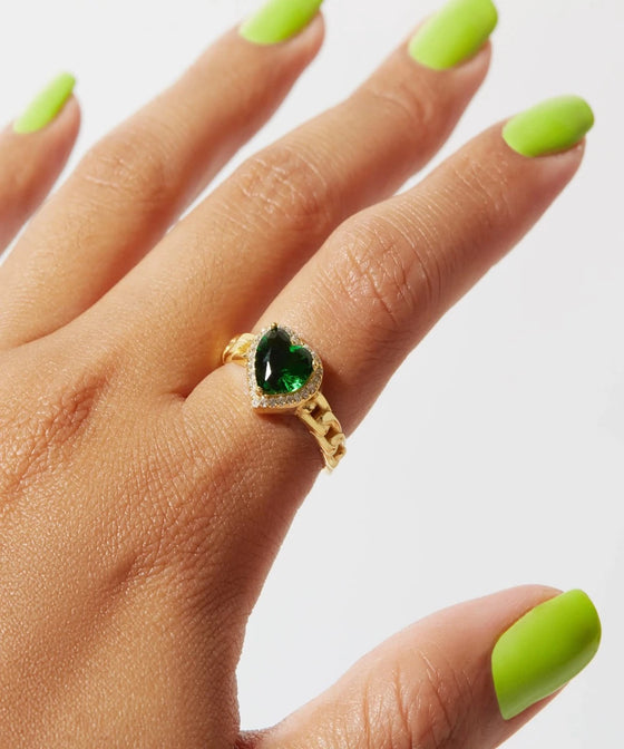 THE GREEN EMERALD HEART RING