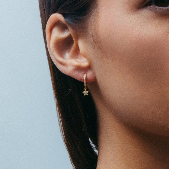 THE HANGING PAVE STAR EARRING